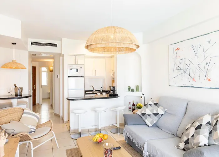 Fabulous Sea View Apartment *